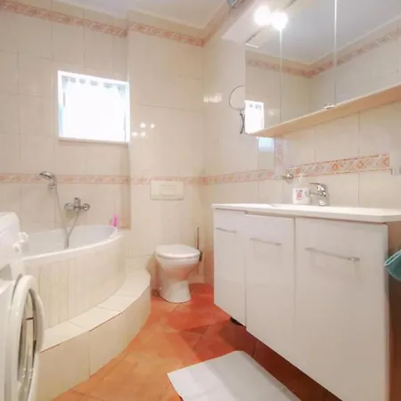 Amarila Lejlighedshotel Podaca